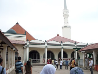 masjid-luar-batang